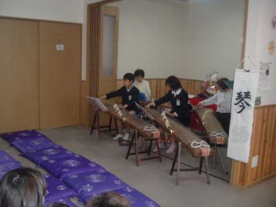 琴演奏の様子